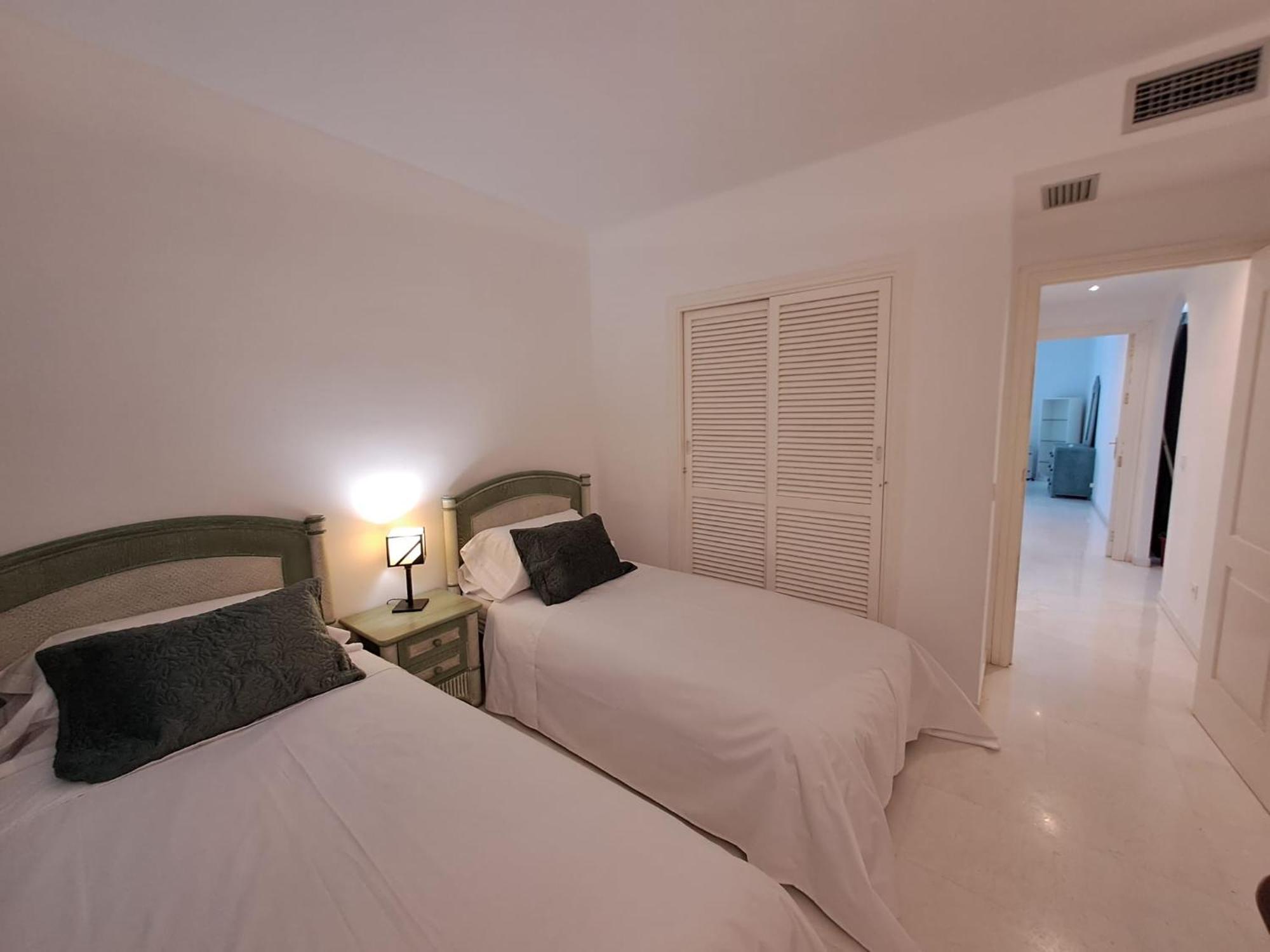 Luminous Apartment In Playas Del Duque , Puerto Banus By Holidays & Home Marbellac Extérieur photo